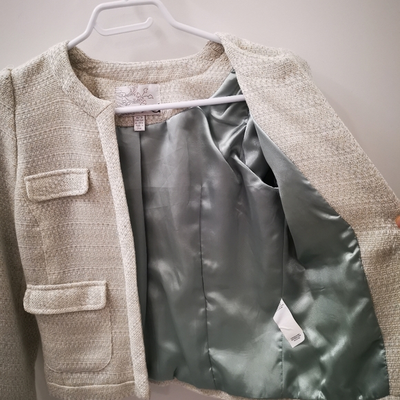 Dynamite White Cropped Blazer - Picture 3 of 6